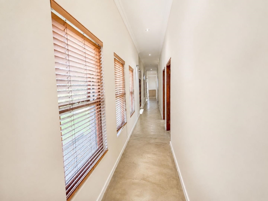 To Let 4 Bedroom Property for Rent in Klein Zevenwacht Western Cape